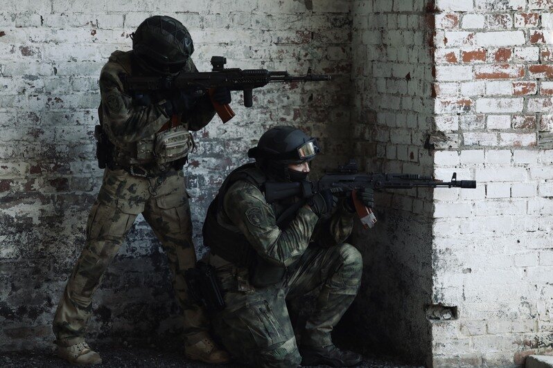 Гранаты, дроны и стрельба при плохой видимости: калининградские омоновцы  провели учения - Новости Калининграда | Фото: пресс-служба управления Росгвардии по Калининградской области