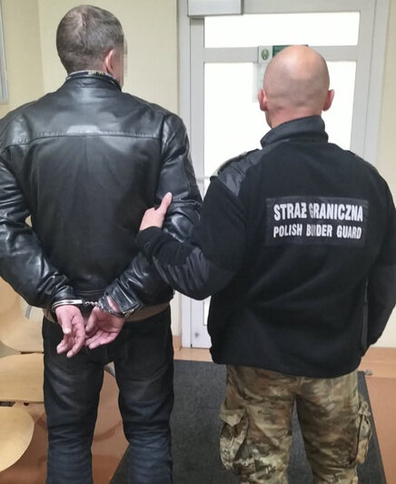Беспечного гонщика с эстонским паспортом опьянил воздух Польши и отрезвили пограничники - Новости Калининграда | Фото: пресс-служба Варминско-Мазурского отдела пограничной стражи Польши
