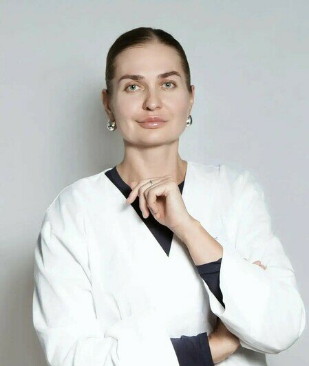Юлия Калашникова и Сергей Мирошник – врачи, дважды оказавшие помощь пассажирке | Фото: министерство здравоохранения Калининградской области