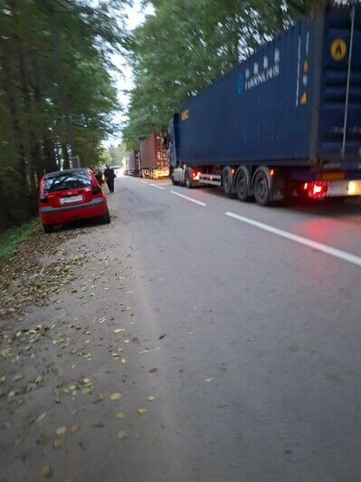 Калининградец полтора года бьётся за парковку, а на другом конце города водители плевать хотели на пешеходов (фото) - Новости Калининграда | Фото читателя