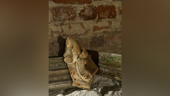 Подсвечники, трубка и старинный культиватор: местные жители и гости дарят кирхе в Рудау новые экспонаты (фото) - Новости Калининграда | Фото: сообщество «Кирха Рудау. Парк-Музей» / «ВКонтакте»