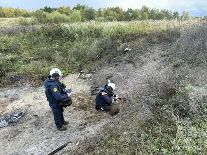 Эхо войны: в Балтийске нашли 100-килограммовую авиабомбу на приусадебном участке (фото, видео) - Новости Калининграда | Фото: ГУ МЧС по Калининградской области