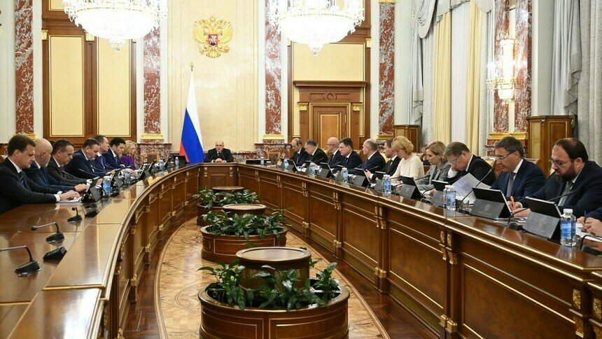 Калининградской области выделят около 700 млн рублей на приобретение новых автобусов | Фото: пресс-служба правительства РФ