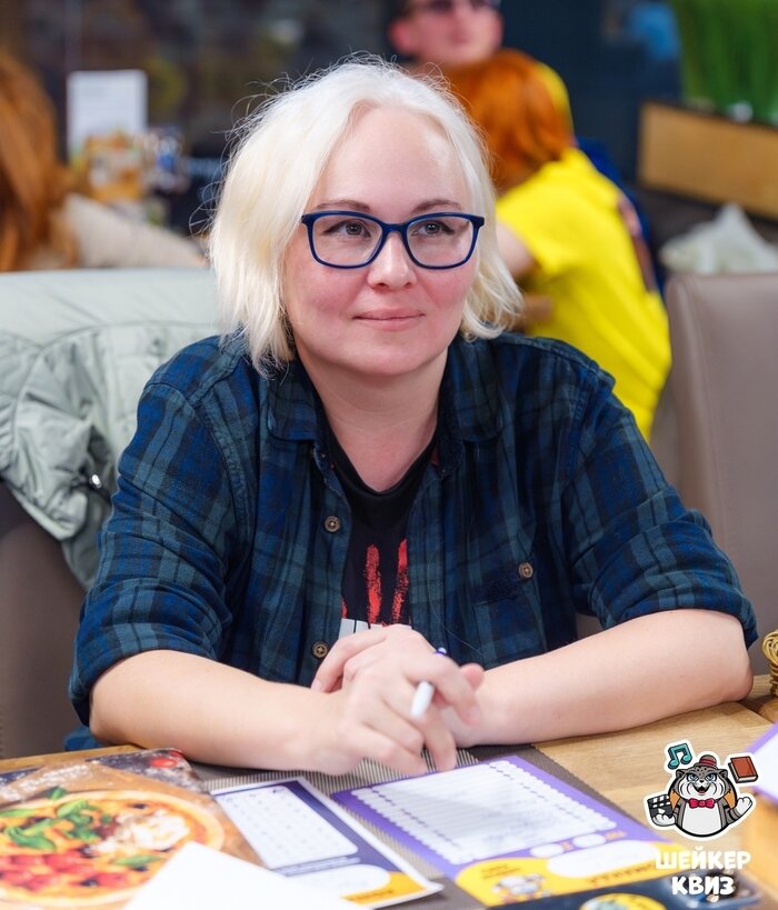 В свободное время Ирина играет в настольные игры, смотрит аниме и мультфильмы, а также посещает различные квизы | Фото: Шейкер-квиз