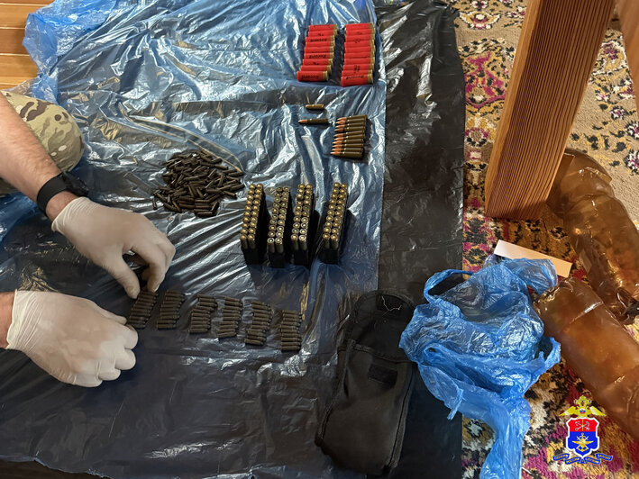 Патроны и обрезы своими руками: в Калининградской области мужчина устроил домашний оружейный «тюнинг» (фото, видео) - Новости Калининграда | Фото: пресс-служба Западного ЛУ МВД России на транспорте