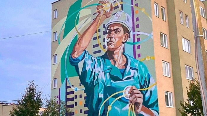 Рыбаки, Лис и легендарный гусар: 7 новых муралов, которые теперь украшают города Калининградской области - Новости Калининграда | Фото: администрация Советского городского округа