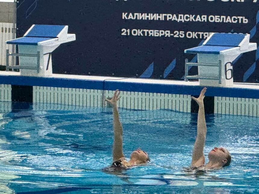 За внешней легкостью синхронного плавания стоят дисциплина, выносливость и настоящая командная поддержка | Фото автора