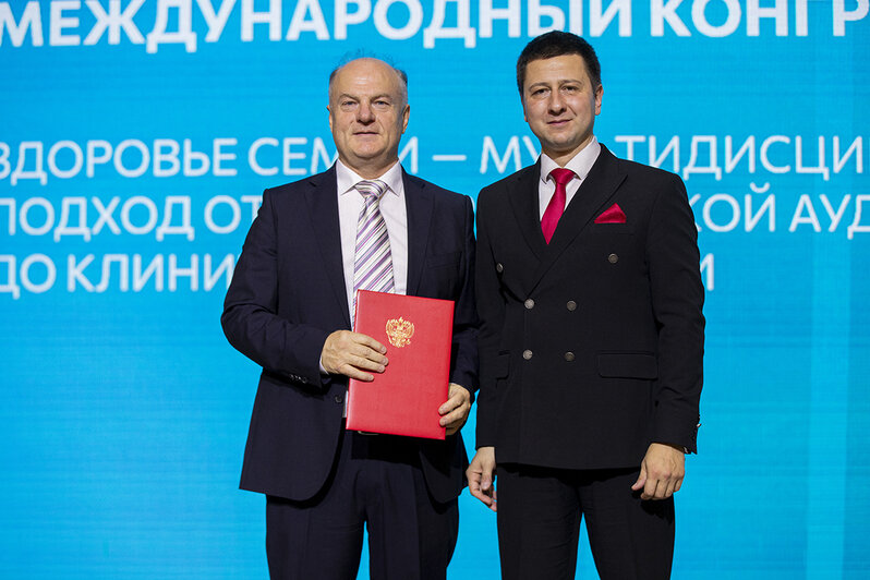 Лучших сотрудников мединститута БФУ им. И. Канта наградили | Фото: сайт БФУ им. И. Канта