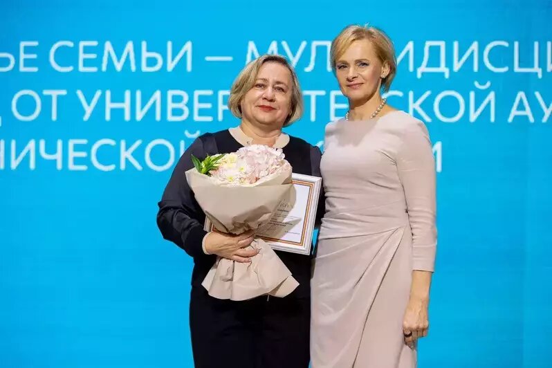 Лучших сотрудников мединститута БФУ им. И. Канта наградили | Фото: сайт БФУ им. И. Канта