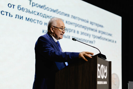Геннадий Хубулава выступил с докладом | Фото: БФУ им. И. Канта