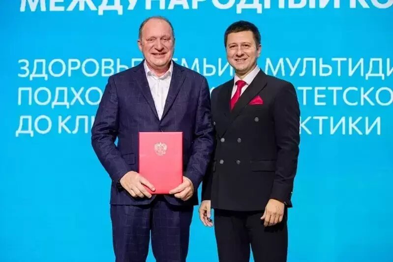 Лучших сотрудников мединститута БФУ им. И. Канта наградили | Фото: сайт БФУ им. И. Канта